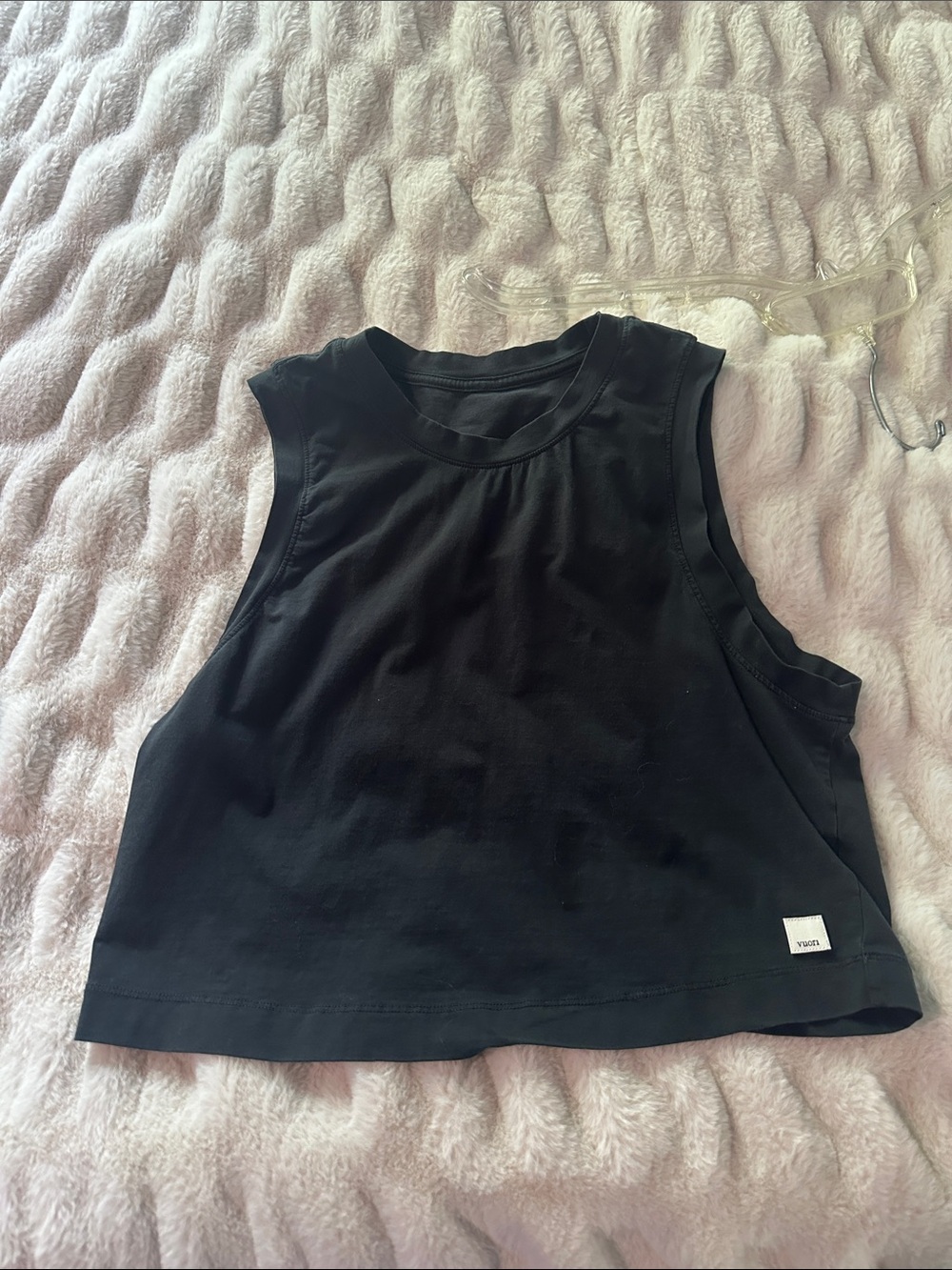 Vuori Black Sleeveless Crop Tank Top small